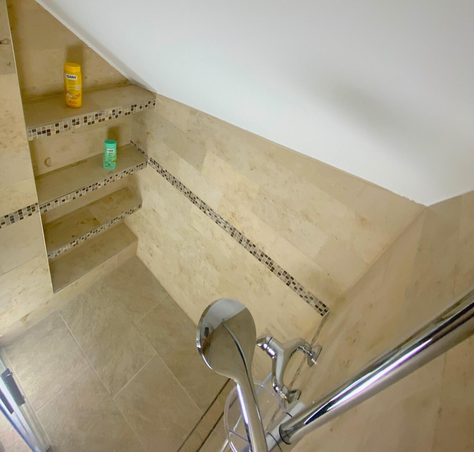 Ruhige, Neue Dachwohnung An Altstadt, Naehe Messe Sankt Gallen Buitenkant foto