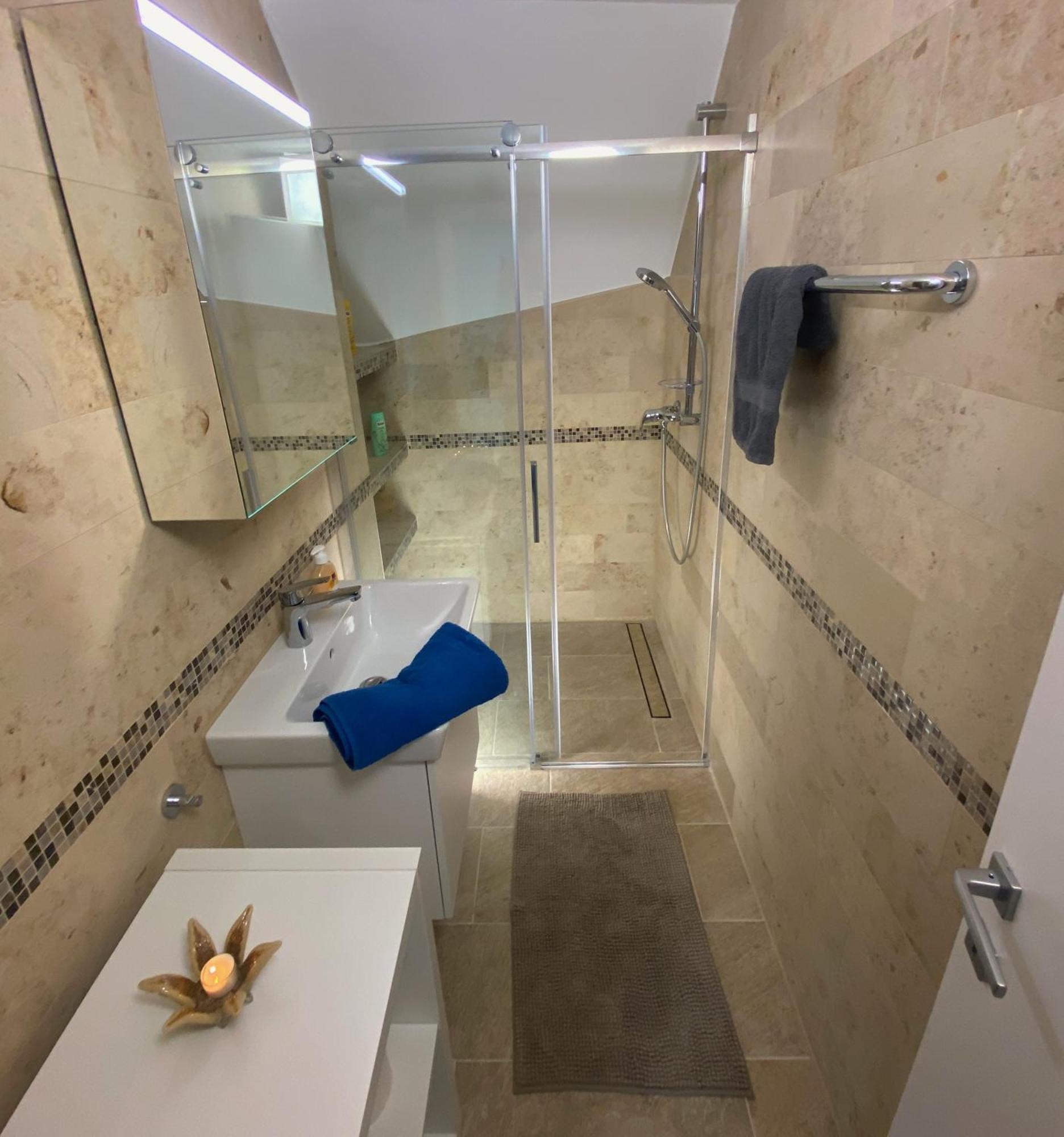 Ruhige, Neue Dachwohnung An Altstadt, Naehe Messe Sankt Gallen Buitenkant foto